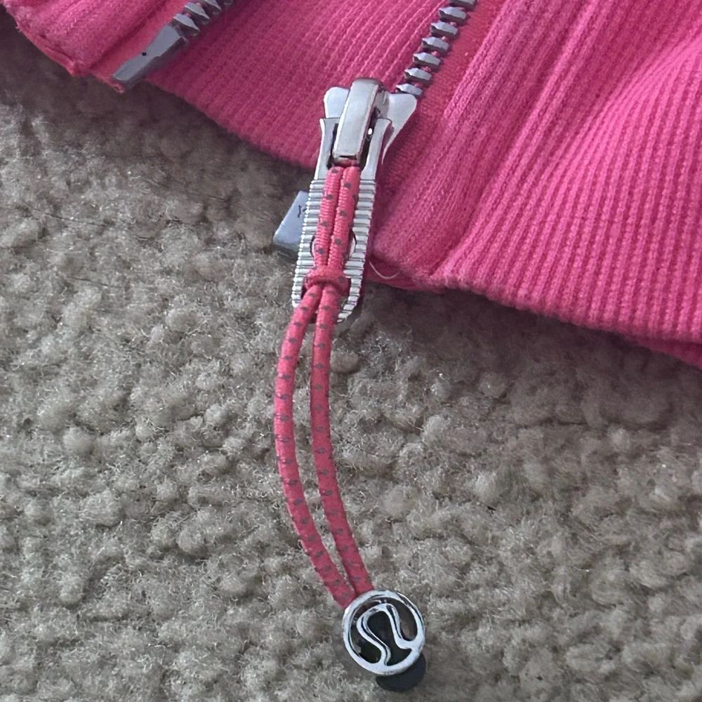 Pink Lululemonn full zip scuba - size 4 - Picture 4 of 5